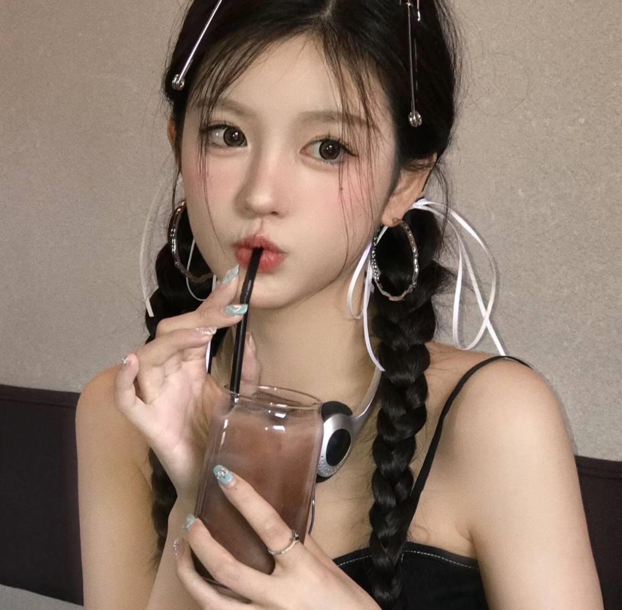 抖音代举报包封号团队是真的吗,解密抖音代举报包封号团队,是真服务还是割韭菜?