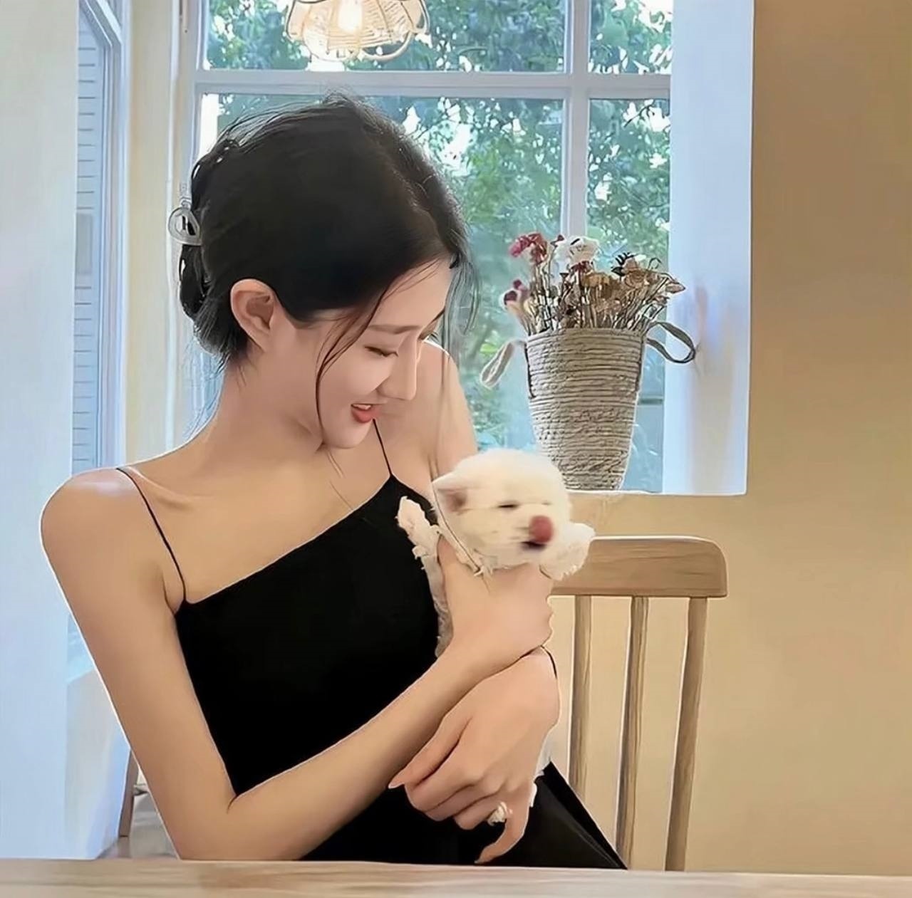 小红书被人举报是不是显示违规,被举报别慌!揭秘小红书违规显示的真相与自救指南